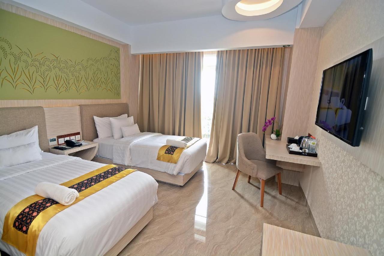 Kj Hotel Yogyakarta Dış mekan fotoğraf